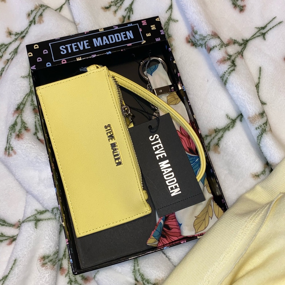 Brand new Steve Madden Wallet